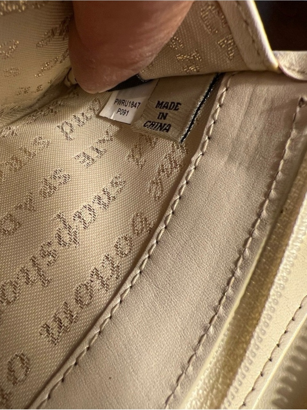 Kate Spade New York Harrison Street Lacey wallet Yellow Leather Storybook Lining - Picture 15 of 16